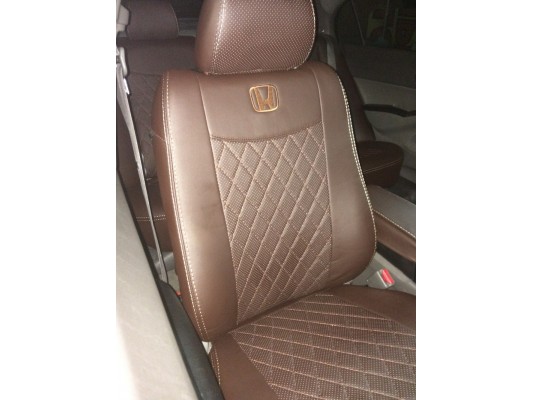 Авточехлы на Honda Civic 8 4D Авточехлы на Honda Civic 8 4D