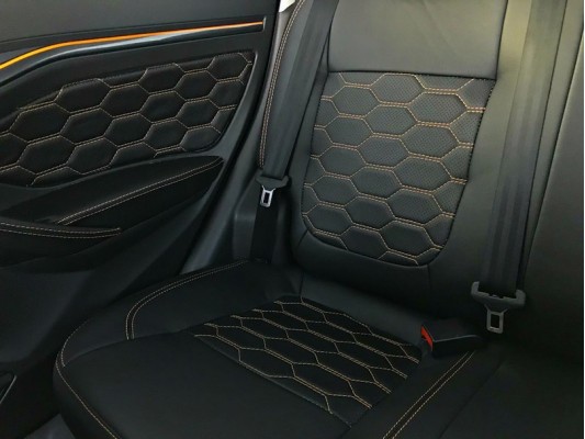 Каркасные авточехлы на Lada Vesta Каркасные авточехлы на Lada Vesta