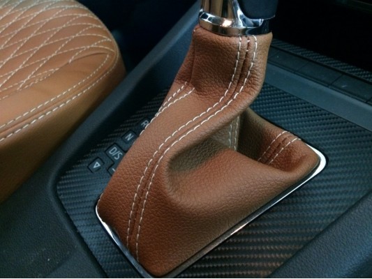 Перетяжка рычага и чехла КПП